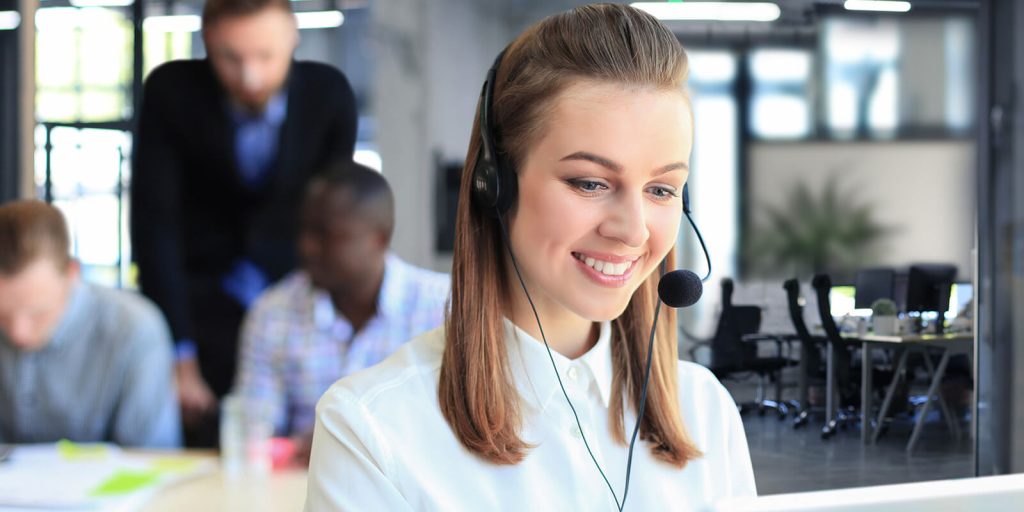 Оператор call-центра